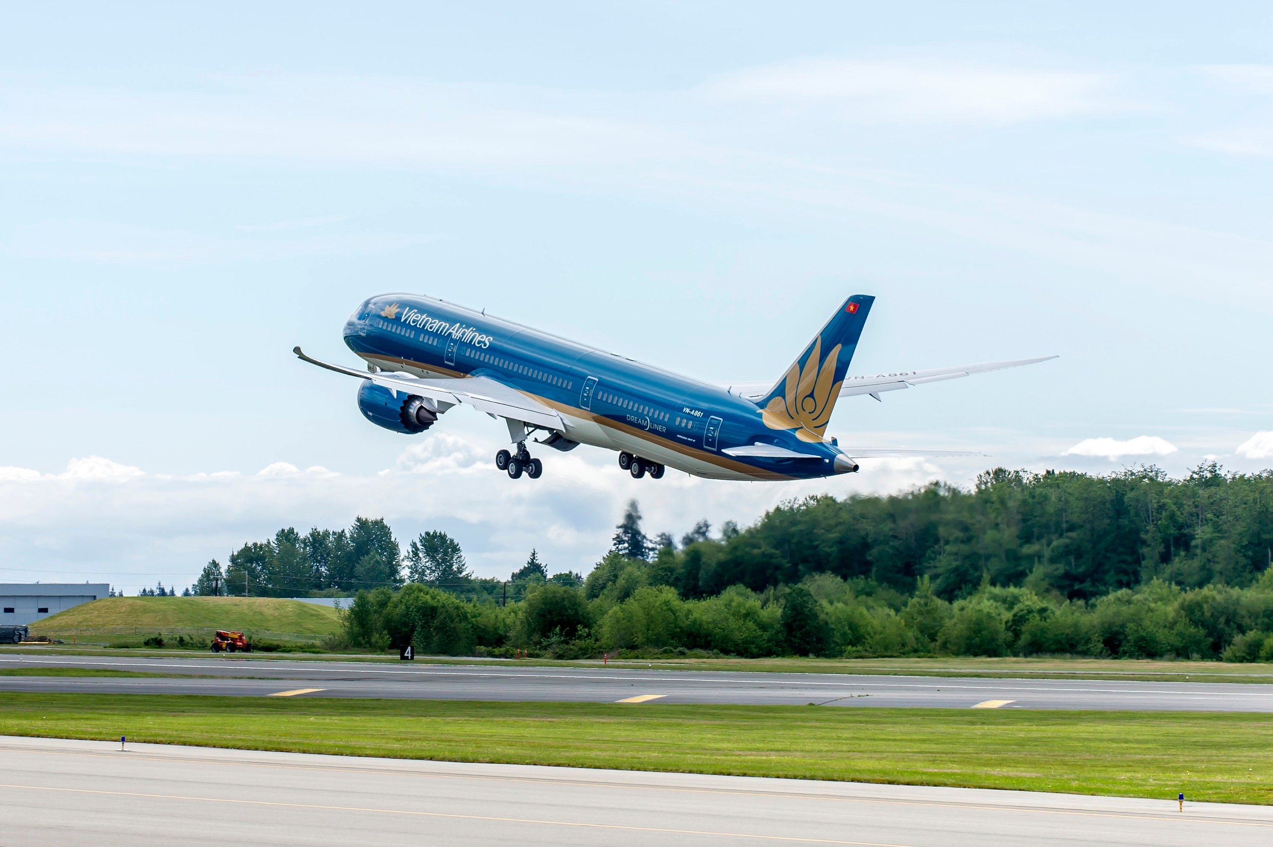 Vietnam Airlines lọt Top 6 hãng hàng không đúng giờ nhất châu Á - Thái Bình Dương- Ảnh 2.