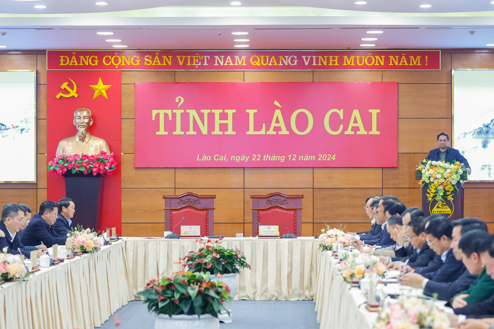 Prime Minister: Lao Cai strives for GRDP growth of over 10% - Photo: VGP/Nhat Bac