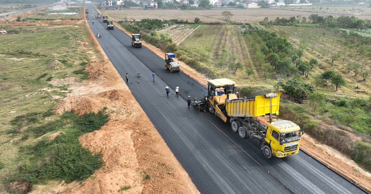 Hanoi emite una directiva para promover la movilización masiva en la planificación y adquisición de tierras para la implementación de proyectos