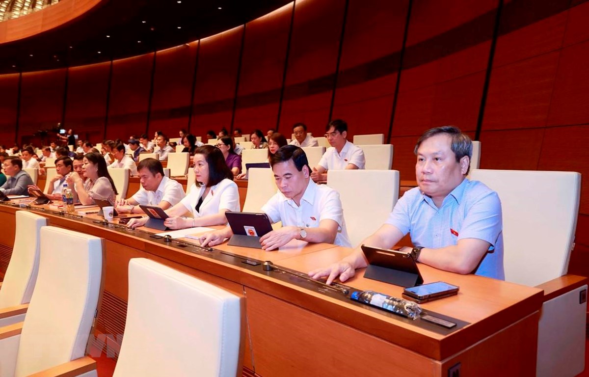 La 5ª sesión de la 15ª Asamblea Nacional aprobó muchos contenidos importantes |=> Publicado en el periódico Bac Giang