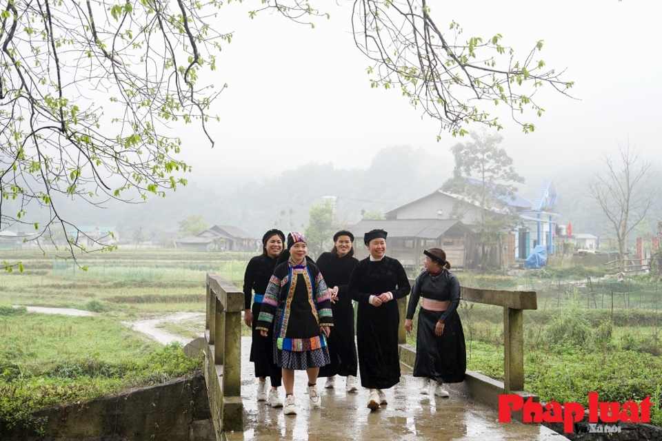 M&ocirc; h&igrave;nh cầu chống lũ tại bản Thăng (x&atilde; T&ugrave;ng V&agrave;i, huyện Quản Bạ, tỉnh H&agrave; Giang). Ảnh: Kh&aacute;nh Huy