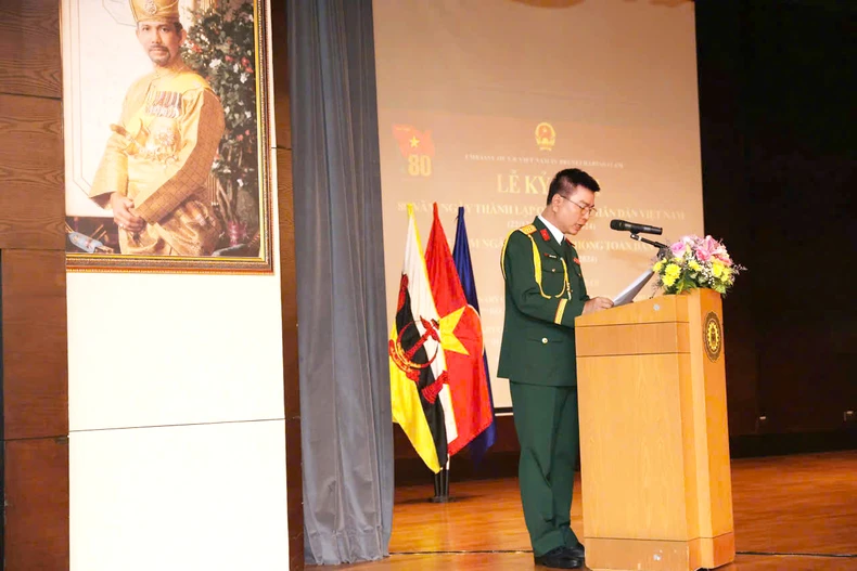 Celebrando el 80 aniversario de la fundación del Ejército Popular de Vietnam en Brunei Darussalam (foto 1)