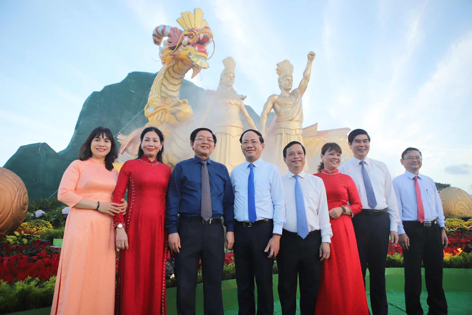 Linh vật rồng gần 5 tỷ đồng, có quy mô 