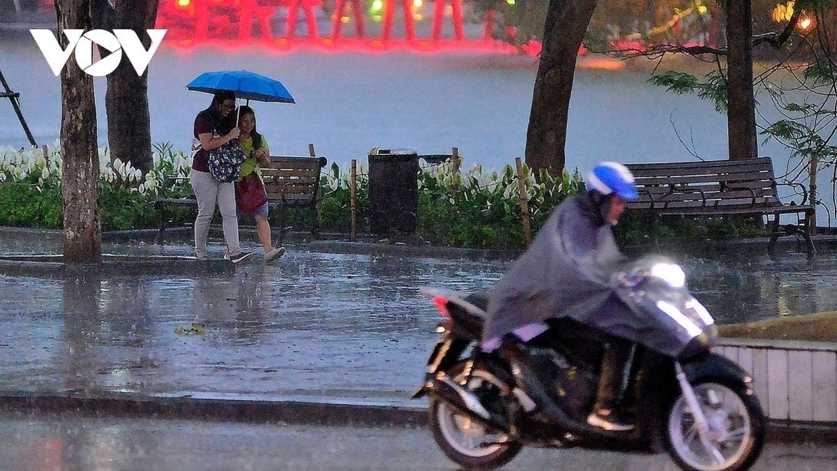 Today, the North and Thanh Hoa have moderate and very heavy rain.