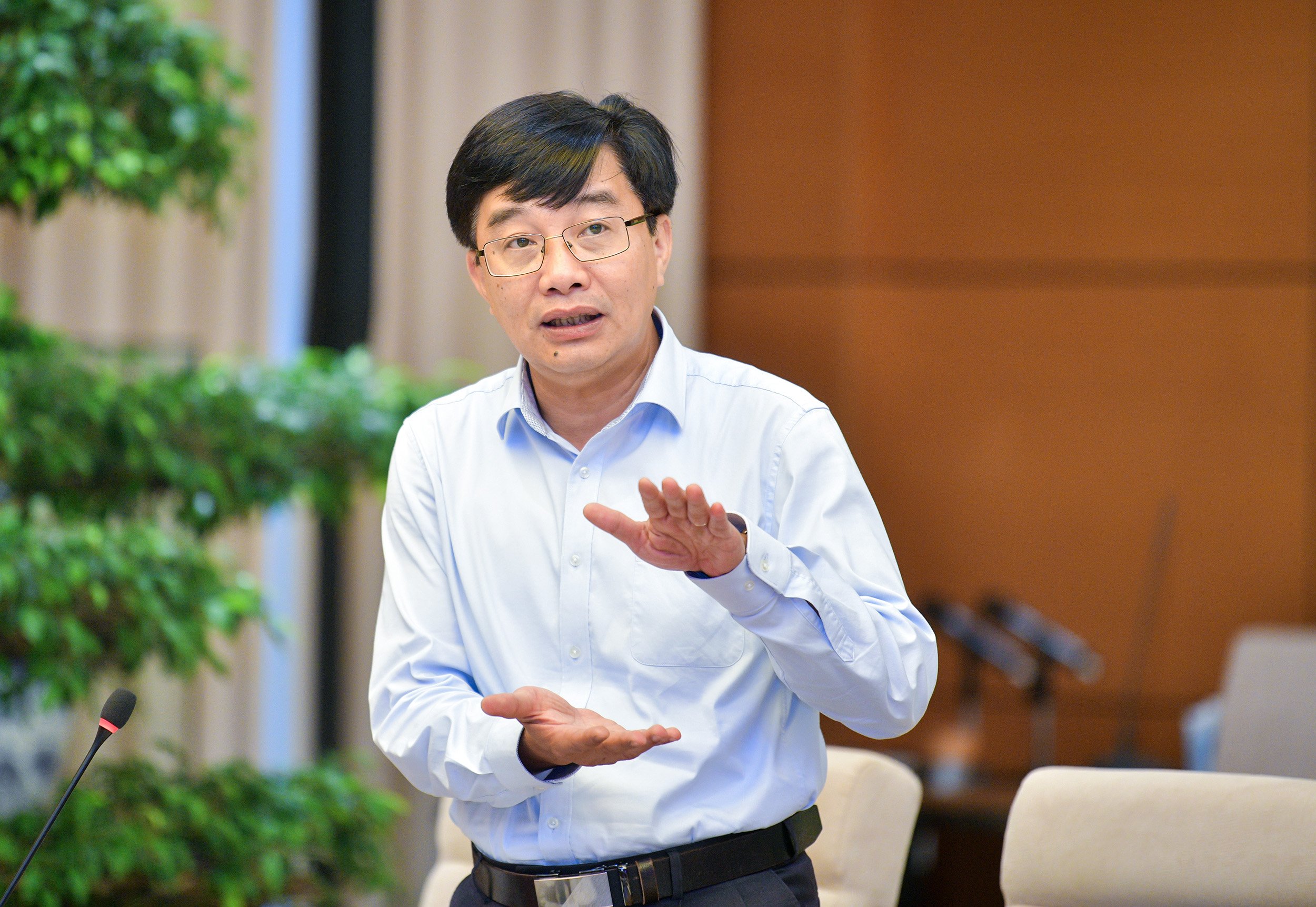 국회 부의장 Nguyen Duc Hai는 결의안 제43/2022/QH15-0을 이행하기 위한 감독 대표단의 네 번째 회의를 주재했습니다.