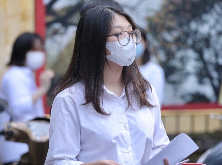 ผู้สมัครที่มีคะแนน IELTS 4.0 ขึ้นไปจะได้รับการยกเว้นภาษาต่างประเทศในการสอบจบการศึกษาระดับมัธยมศึกษาตอนปลาย ปี 2023 - 1
