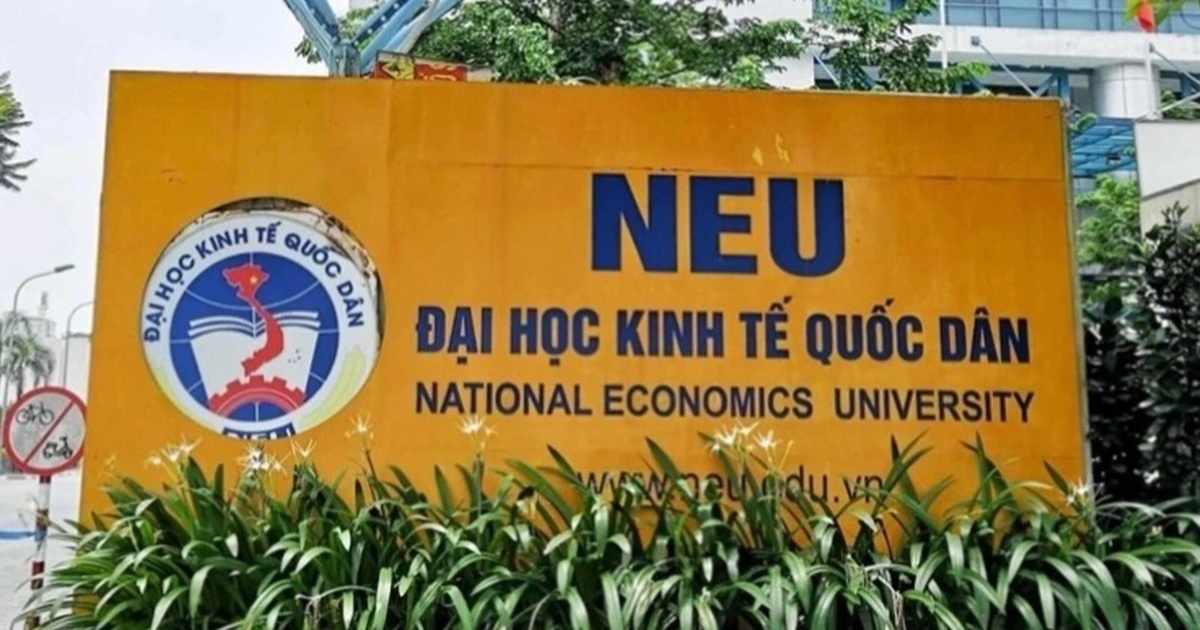 The government decided to convert the National Economics University into a university.