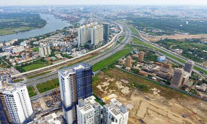 real estate in the east of Ho Chi Minh City increases temperature to lead to traffic congestion picture 1