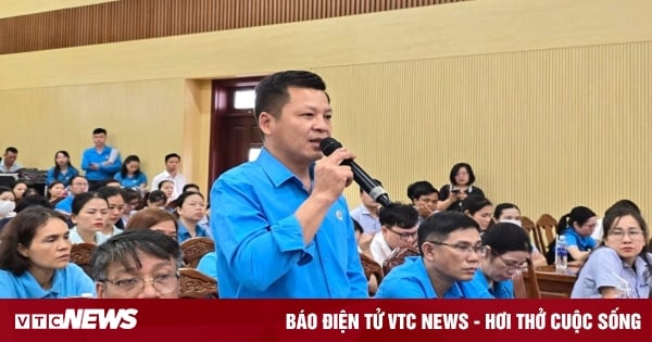 Mức lương tối thiểu được điều chỉnh dựa trên những yếu tố nào?