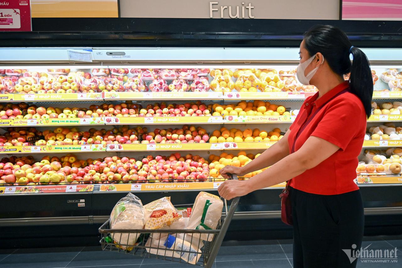 W-w-imported-fruit-1471-1.jpg