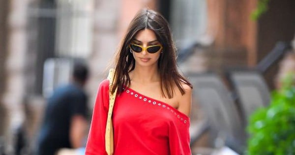 Siêu mẫu Emily Ratajkowski diện váy ngắn khiến các cô nàng thích thanh lịch 'phát thèm'