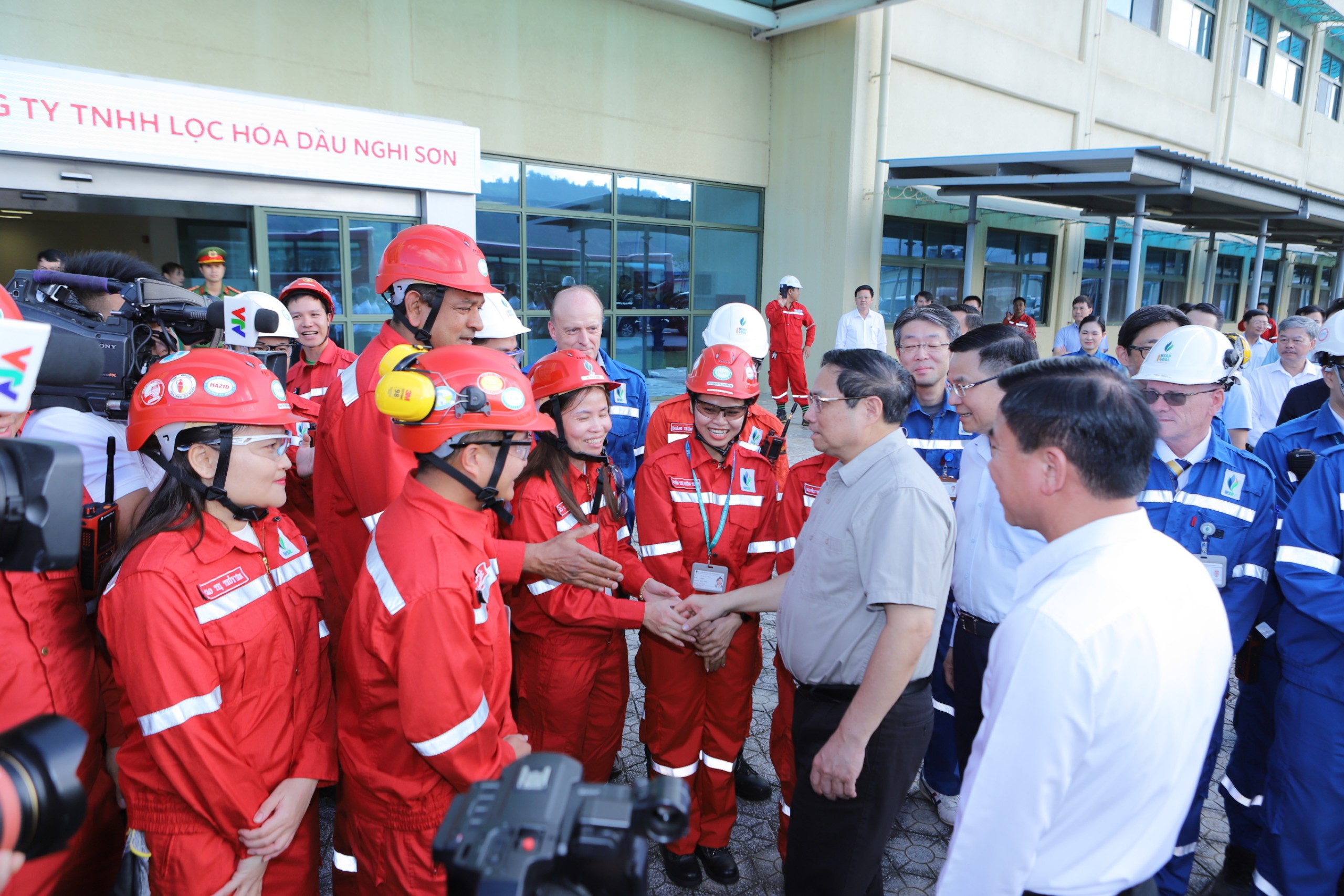 Highlights - Prime Minister Pham Minh Chinh visits and works in Thanh Hoa (Photo 2).