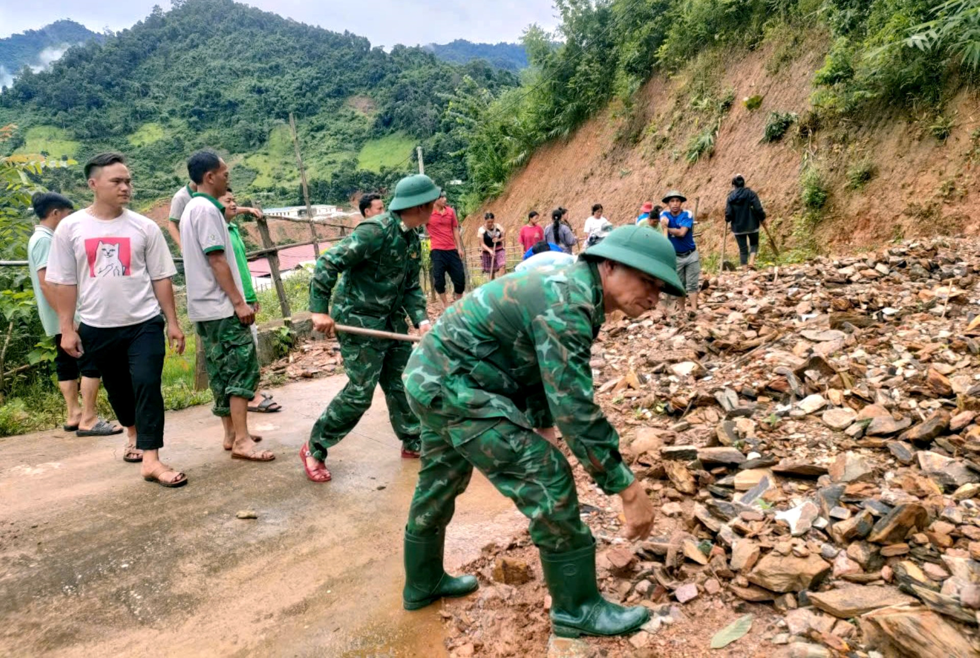 a5国境警備隊の心温まる画像 .jpg