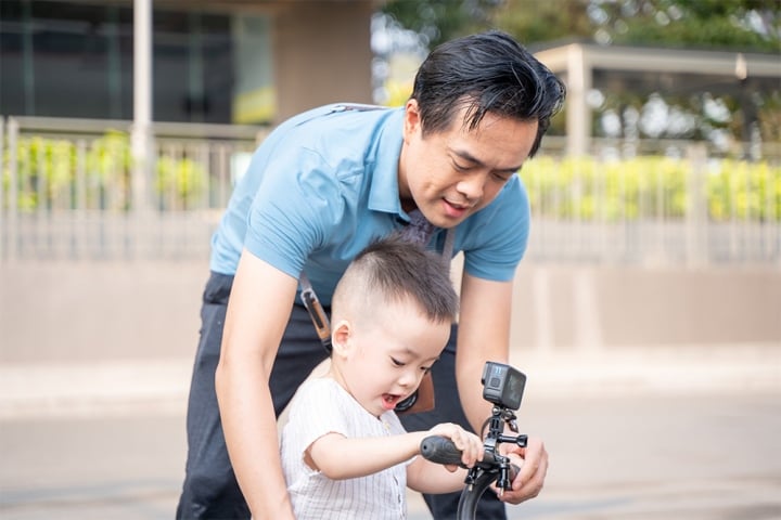 Phan Hien made his son cry with his 'tense as a guitar string' attitude - 4