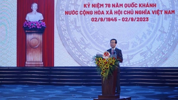 Việt Nam vững bước trên con đường độc lập dân tộc và chủ nghĩa xã hội, tích cực đóng góp cho hòa bình, hữu nghị, hợp tác và phát triển trên thế giới