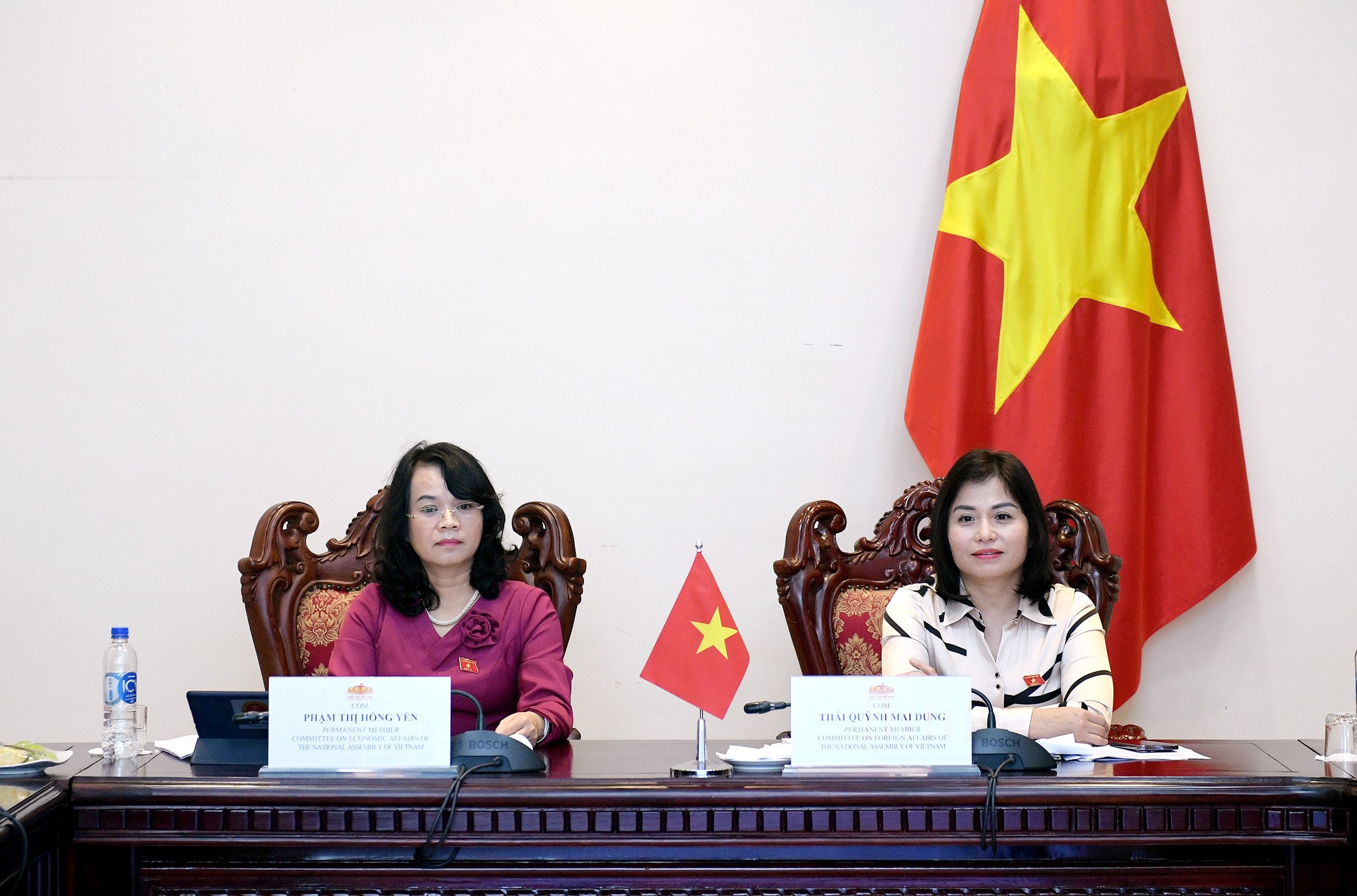 Una delegación de la Asamblea Nacional de Vietnam asiste al Diálogo de Alto Nivel sobre la Integración Económica de la ASEAN. Foto: H.Ngoc.