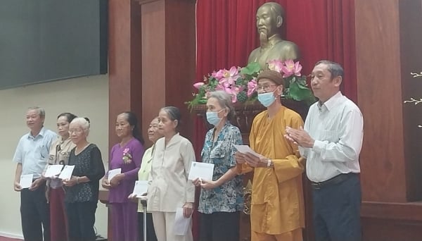 Asociación de ancianos de la provincia de Tien Giang: haciendo un buen trabajo de atención a los ancianos