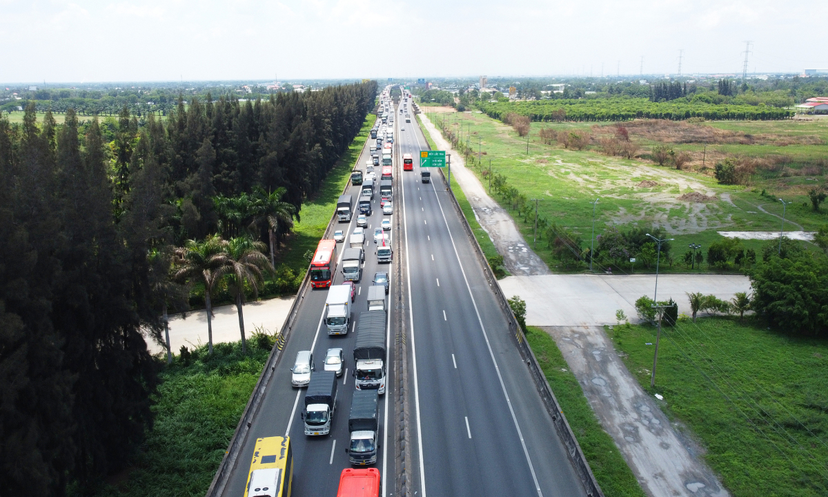 Nationalversammlung fordert Studie zum Ausbau einer zweispurigen Autobahn