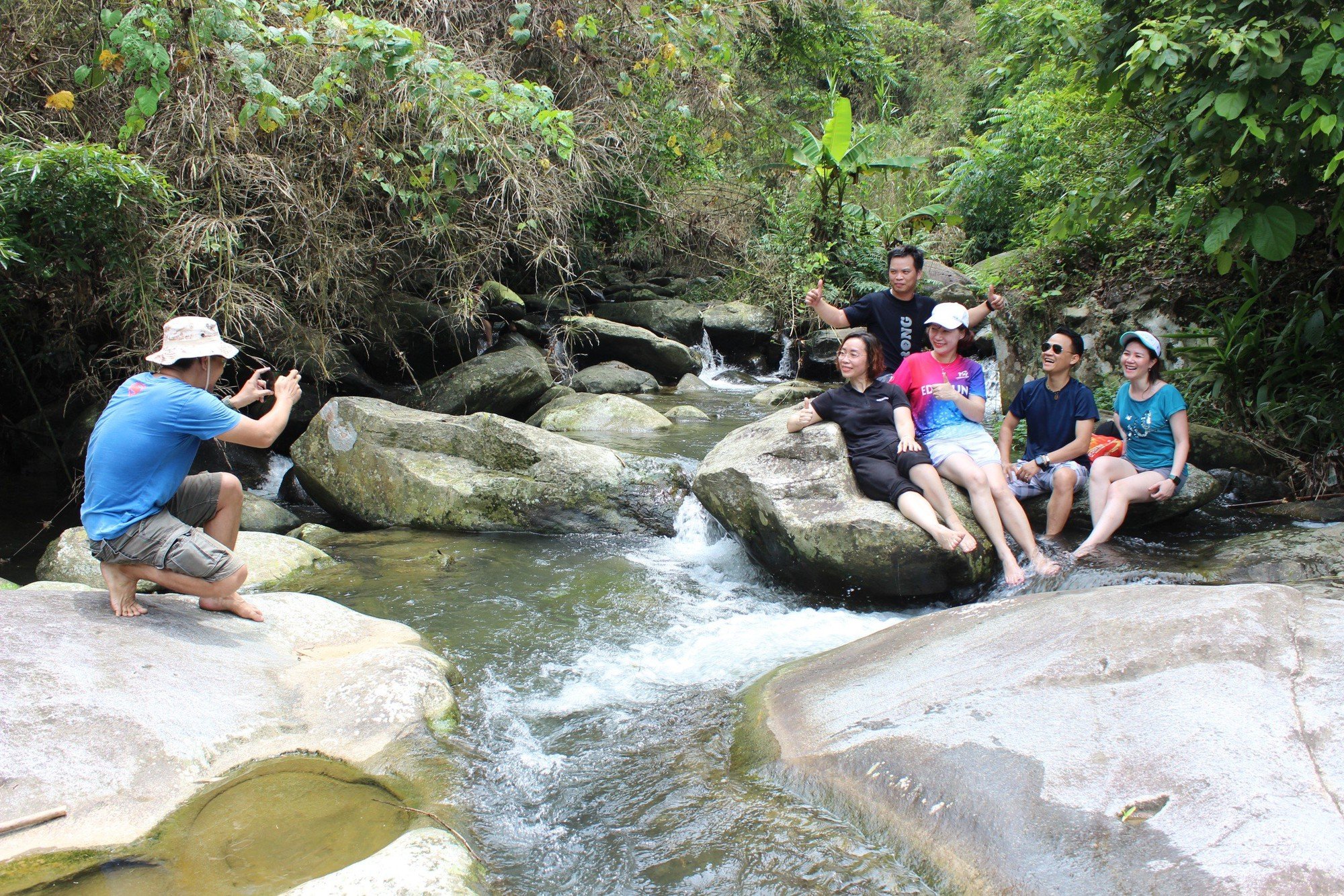 Vô khu rừng Tam Đảo phía Vĩnh Phúc, cách Hà Nội 70km thấy con động vật hoang dã mặt đỏ như tô son- Ảnh 4.