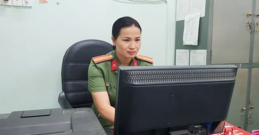 Nữ cán bộ Công an là “cầu nối” giữa các tôn giáo với người dân có hoàn cảnh khó khăn