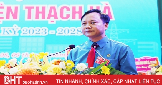 Mr. Pham Nam Anh re-elected Chairman of Thach Ha District Labor Federation