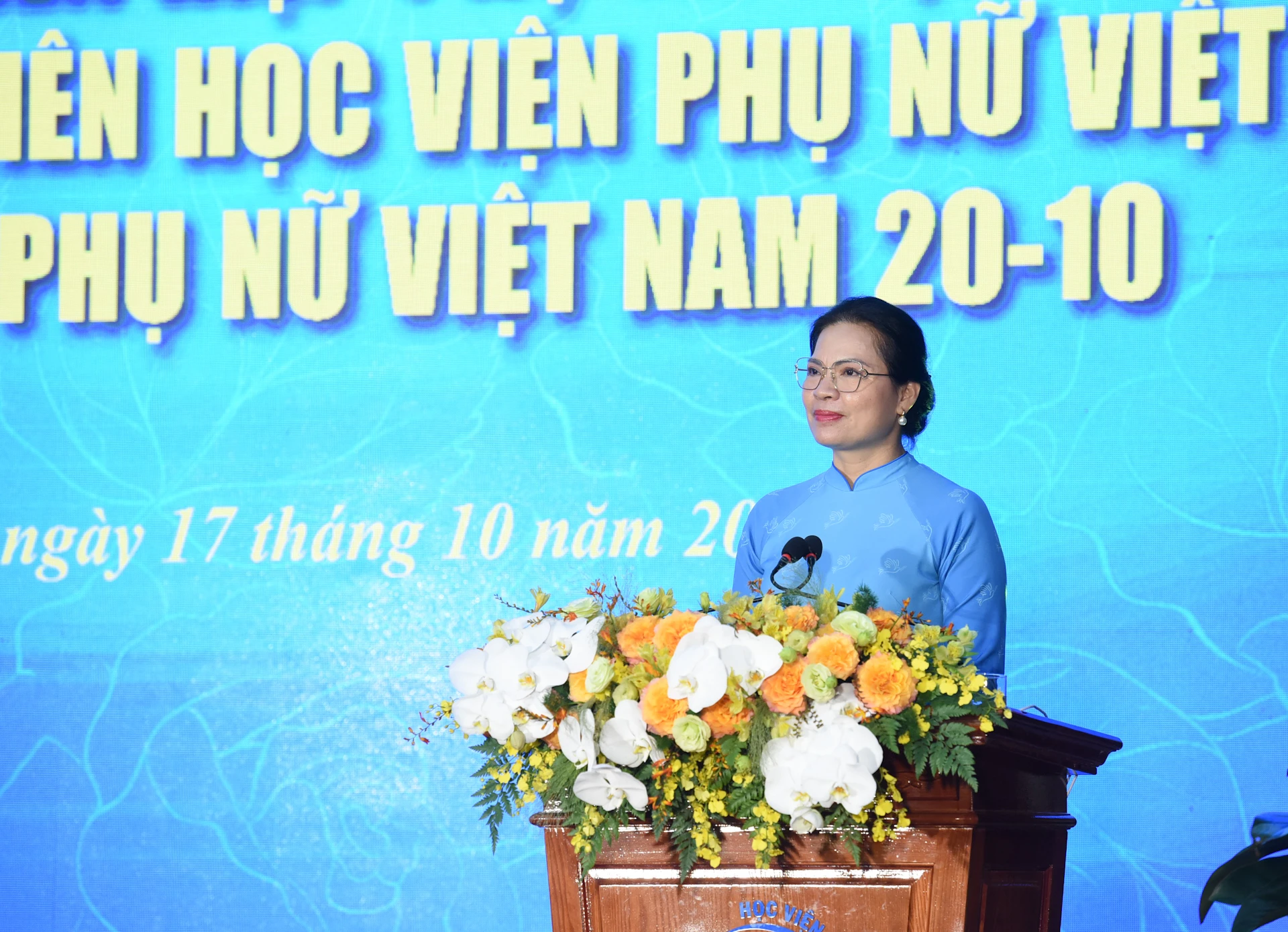 [Photo] Prime Minister Pham Minh Chinh visits Vietnam Women's Academy photo 6