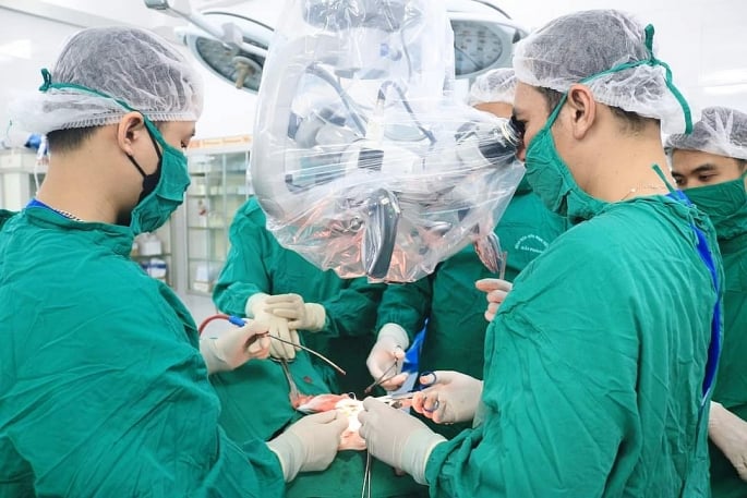 Dolor de cabeza, tomar medicamentos sin motivo, ir al médico y encontrar un tumor de tamaño desconocido, imagen 1