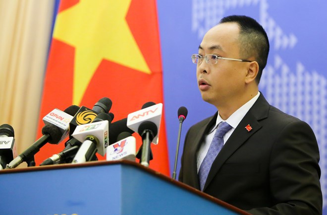 Phó Phát ngôn Bộ Ngoại giao Đoàn Khắc Việt. 