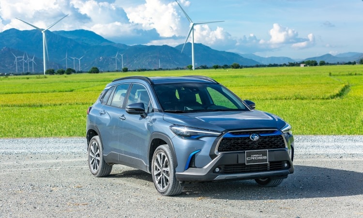 Sau đợt điều chỉnh giá diễn ra hồi đầu năm, 3 phiên bản của Toyota Corolla Cross đang có giá niêm yết lần lượt 755 triệu, 860 triệu và 955 triệu đồng. Ảnh: Toyota Việt Nam.