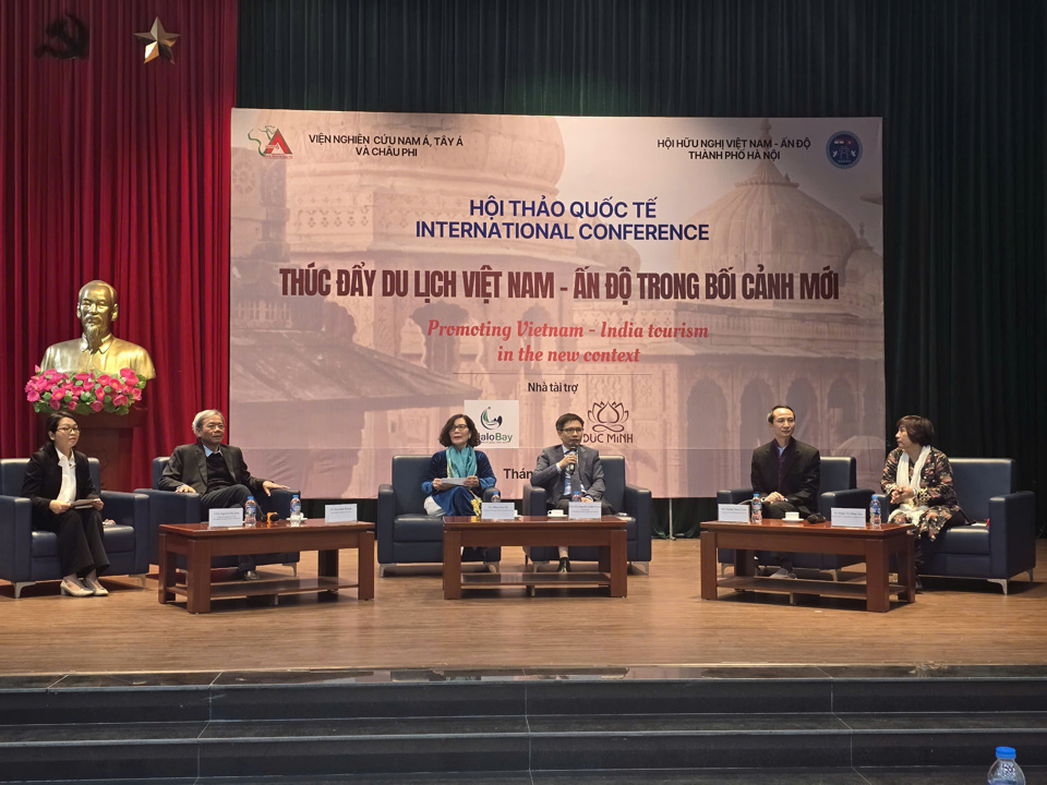 Experts discuss opportunities for tourism development at the event. Photo: Tung Lam