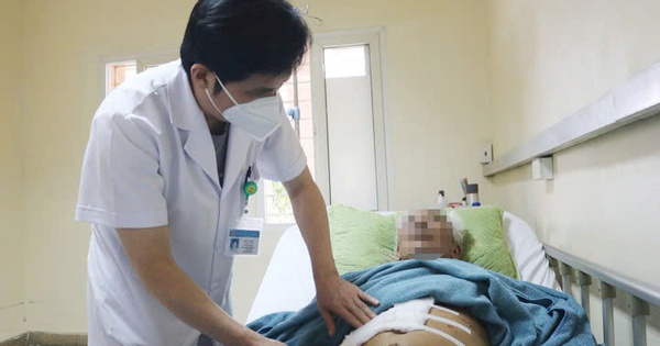 Un hombre de Quang Ninh descubre inesperadamente un cáncer de hígado a partir de signos que muchos vietnamitas ignoran