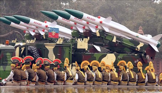 Un missile indien est exposé lors du défilé du Jour de la République à New Delhi, le 20 janvier 2020. Photo : ANI/VNA