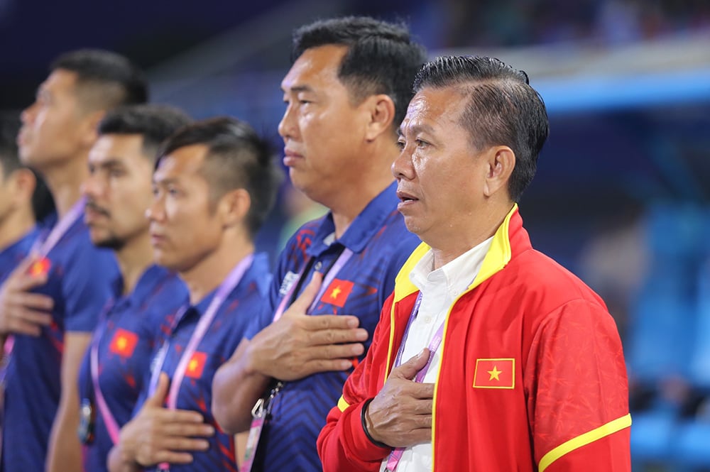 Coach Hoang Anh Tuan hopes to squeeze through the narrow door at the 19th Asiad