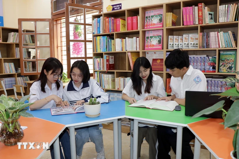 Hanoi lance la Semaine de l'apprentissage tout au long de la vie et promeut la culture de la lecture