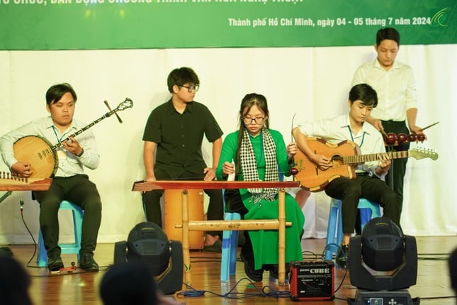 Die Ho Chi Minh City University of Culture erklärt den plötzlichen Anstieg der Benchmark-Ergebnisse Foto 2