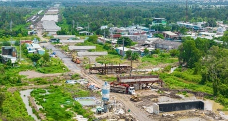 គម្រោងវិនិយោគសាធារណៈជាង 3,000 មិនត្រូវបានជាប់គាំងក្នុងនីតិវិធីទេ ប៉ុន្តែការទូទាត់យឺត។