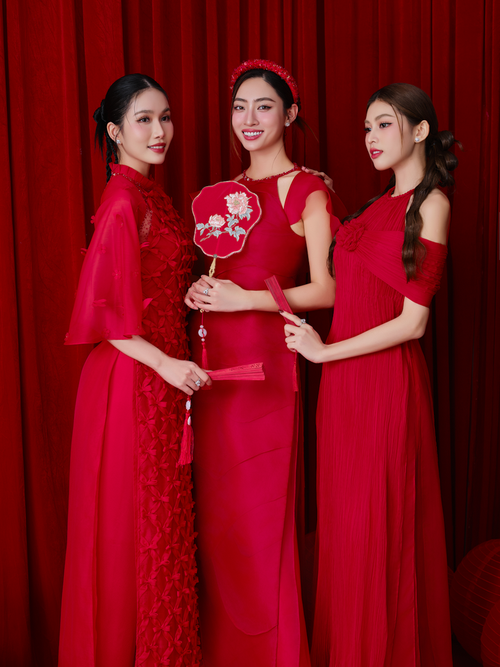 Miss Luong Thuy Linh, Zweitplatzierte Phuong Anh, Ngoc Thao konkurrieren im Schönheitswettbewerb mit Ao Dai - 10