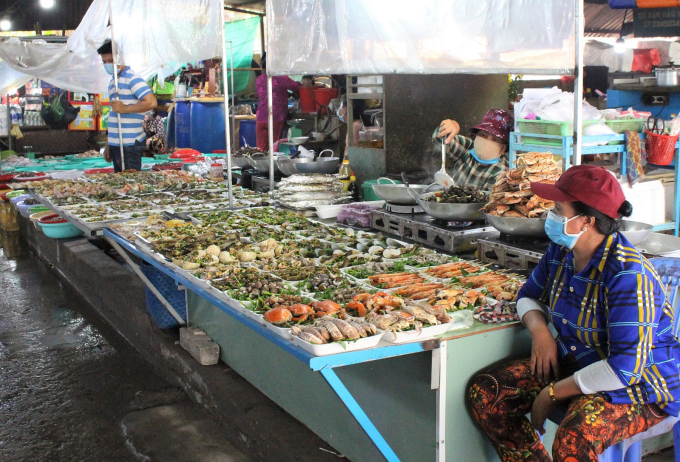 Processed seafood area at Hang Duong market, Can Gio. Photo: Huynh Nhi