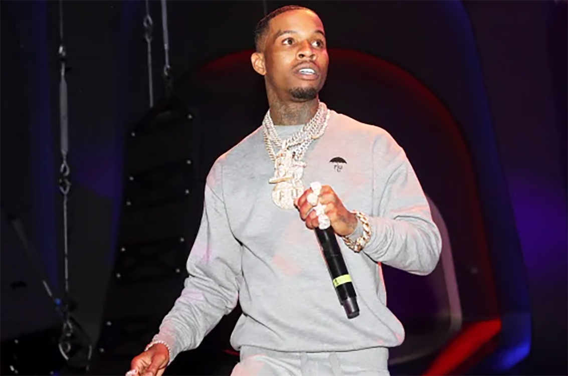 Rapper Tory Lanez bị kết án 10 năm tù vì bắn Megan Thee Stallion - Ảnh 3.