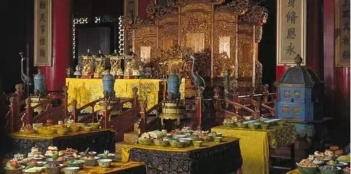 서태후의 호화로운 삶: 한 끼에 120가지 요리, 하루에 400개의 사과를 맡아보세요 - 4