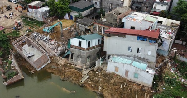 El hundimiento del río Cau en la provincia de Bac Ninh obligó a demoler 10 casas.