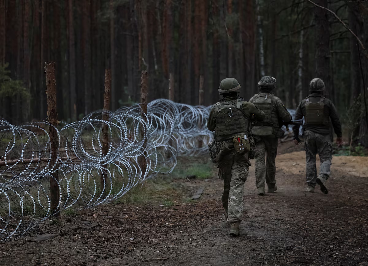 Ukraine fordert Belarus zum Truppenabzug von der Grenze auf und warnt vor Grenzkonflikten, Foto 1