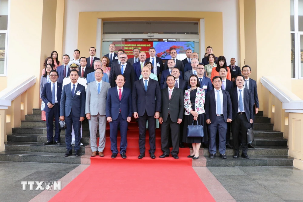 TTXVN_2611 Tong thong Bulgaria 3.jpg