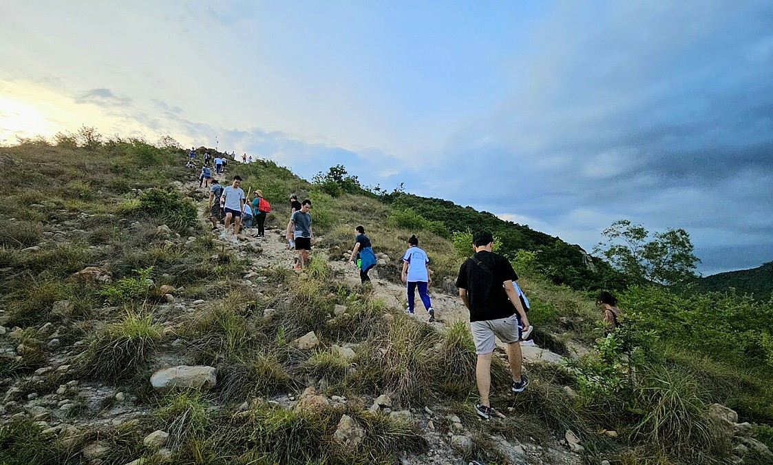 Khanh Hoa will issue safety warnings for people climbing Co Tien Mountain