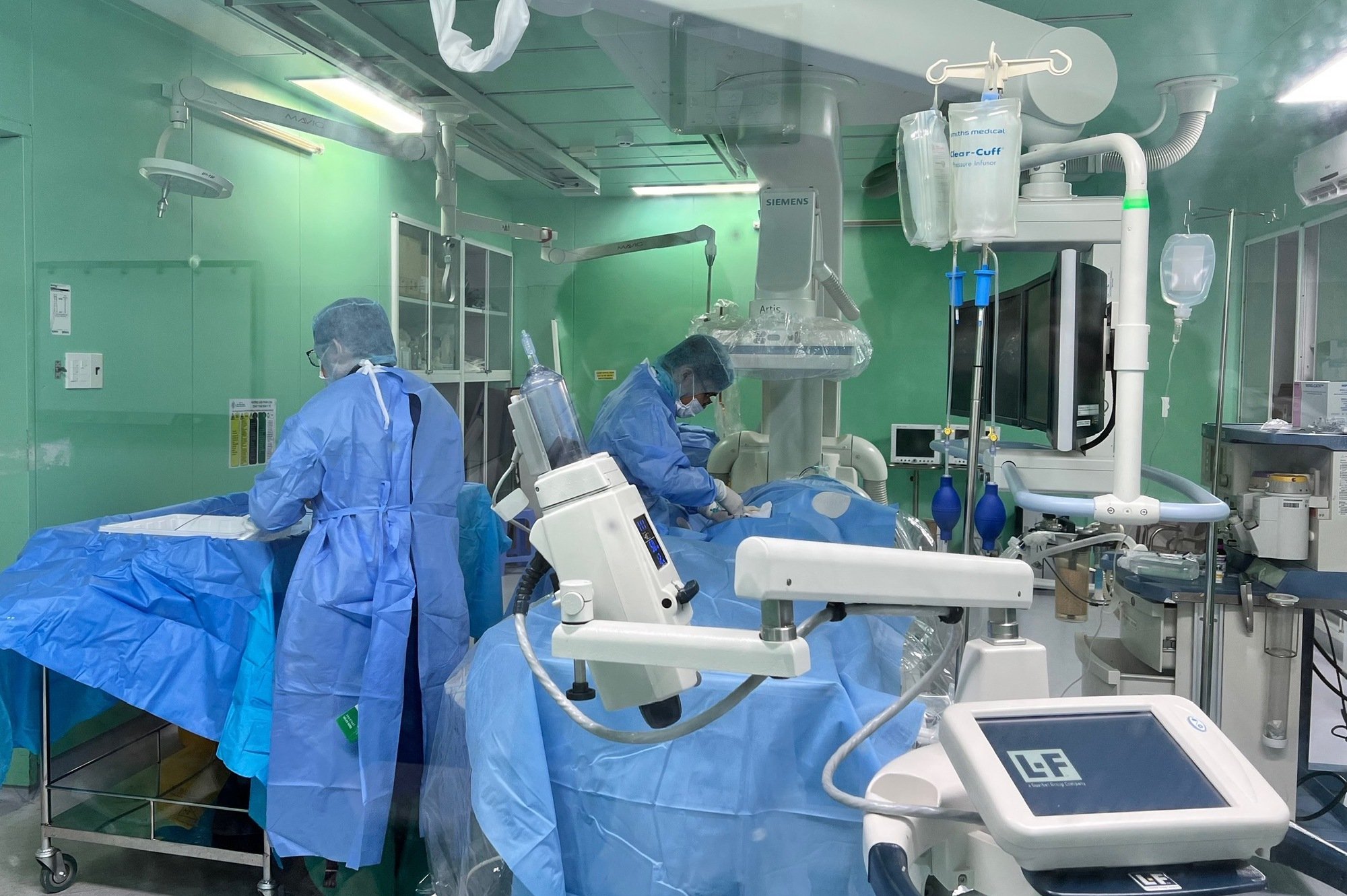 Bệnh viện Đa khoa Trung ương Cần Thơ đạt chuẩn Bạch kim trong điều trị đột quỵ - Ảnh 1.