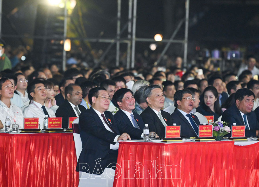 Ha Nam solemnly opens the Cultural Tourism Week and the Vietnam - Japan Traditional Art Exchange Program