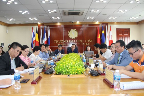 Vue de la conférence scientifique sur la CNUDM 1982 et le droit de la mer au Vietnam en 2012 à l'Université de droit de Hô Chi Minh-Ville.