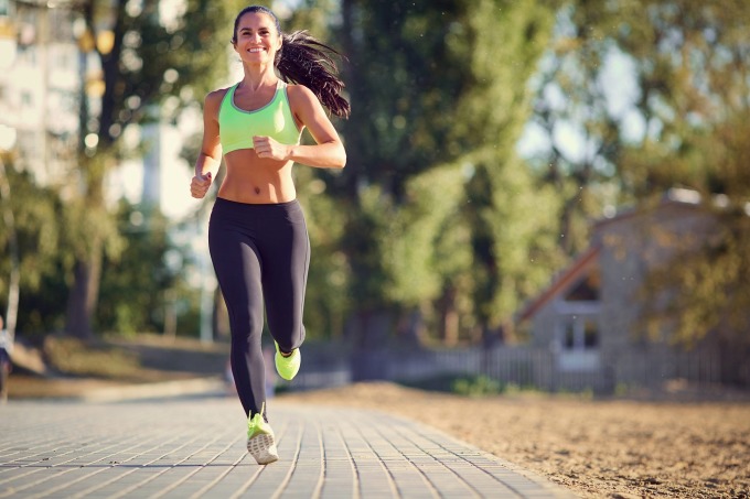 適切なランニングを補助的な運動と適切な食事と組み合わせると、体重を減らすのに役立ちます。写真: ダイアナ・ロス・ファンクラブ