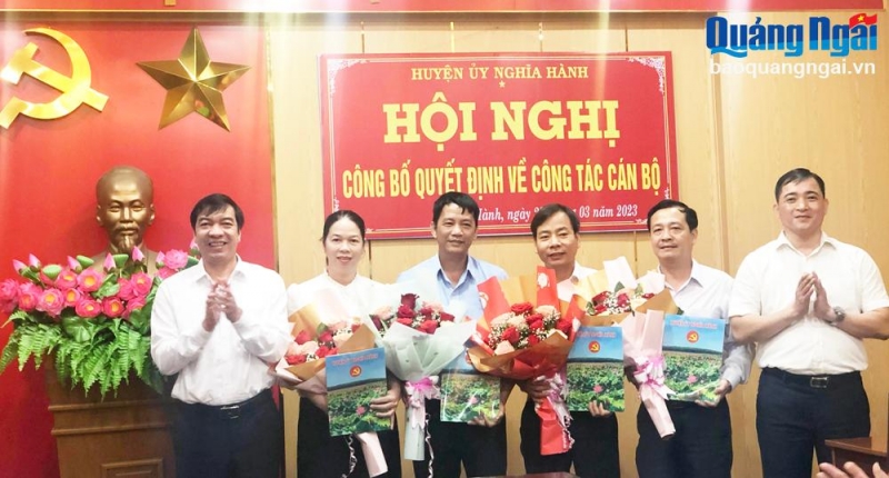 Nửa nhiệm kỳ vượt khó