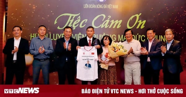 VFF tri ân HLV Mai Đức Chung